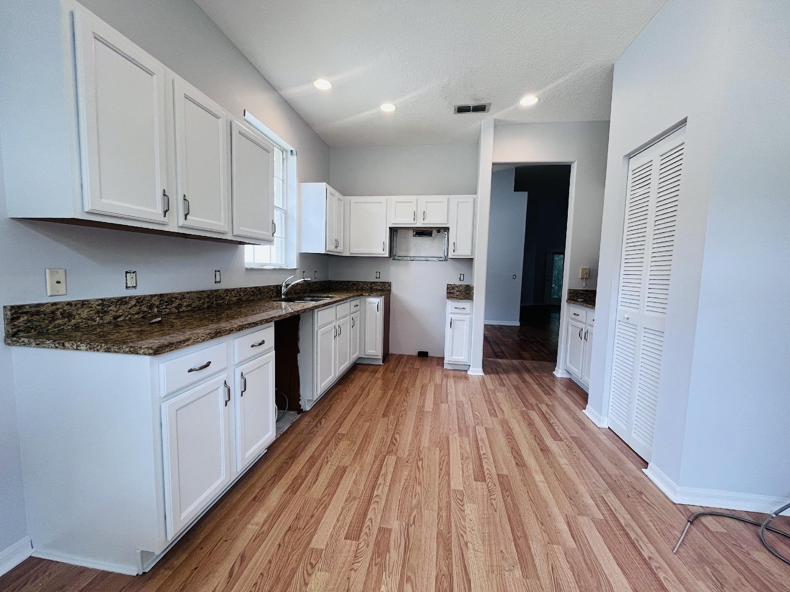 What to Expect From a Full Interior Refresh in a Mid-Sized Home